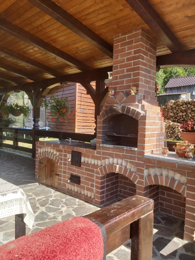 Villa Casa Ika&Matei à Borşa Extérieur photo